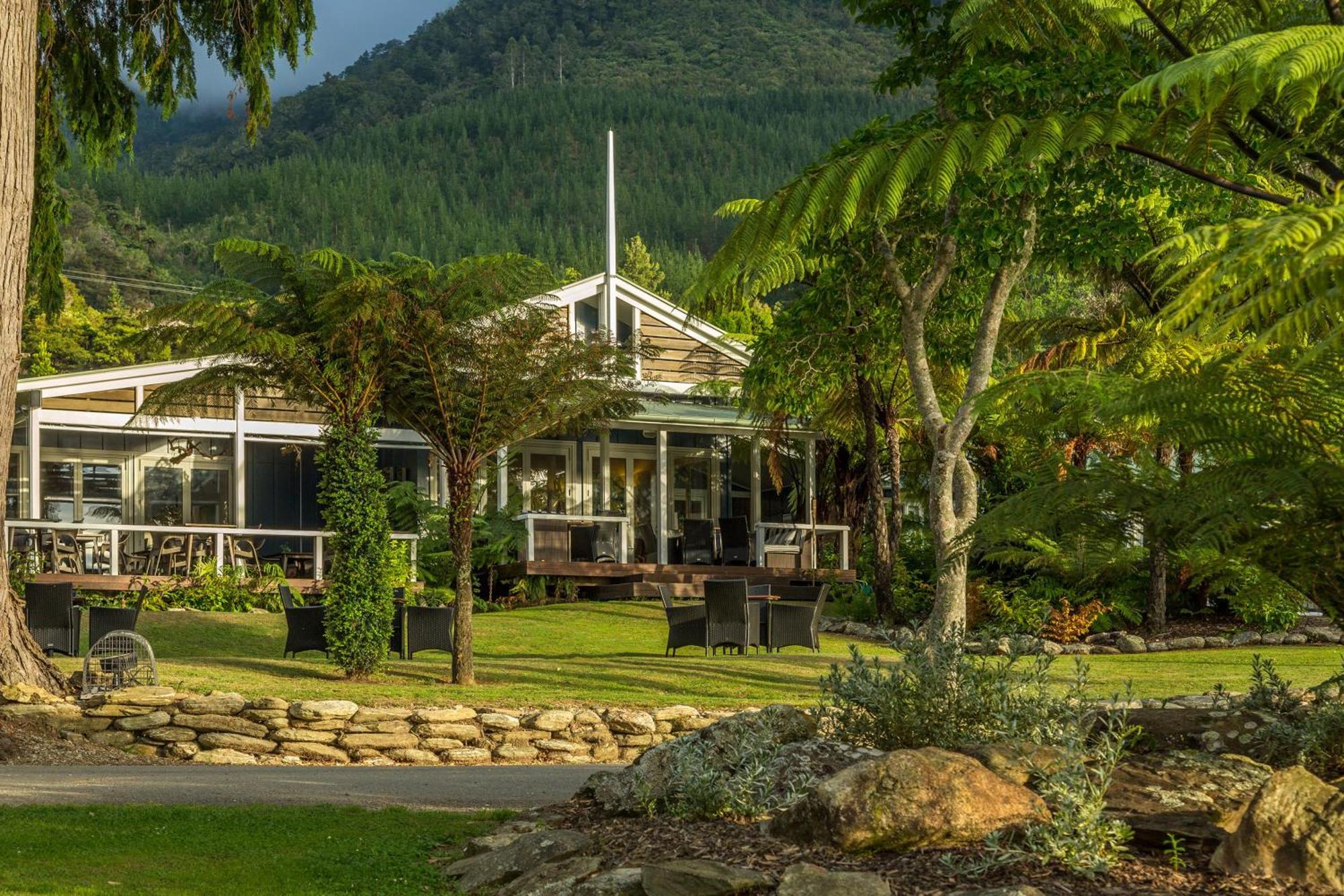 Raetihi Lodge Kenepuru Sounds Экстерьер фото